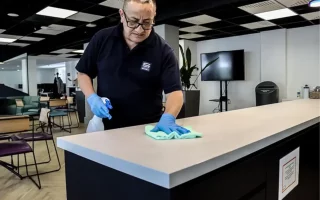 Image of man fixing Multi-Site Cleaning Fails